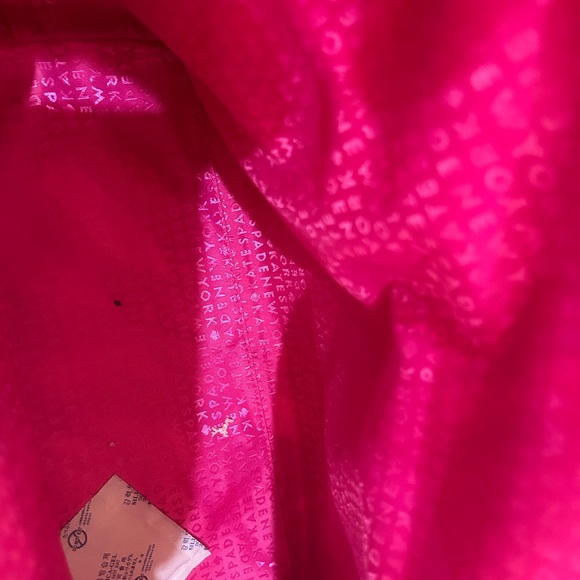 Kate Spade patent leather black cream stripe bag. Super cute w Hot Pink Lining. - Picture 9 of 10